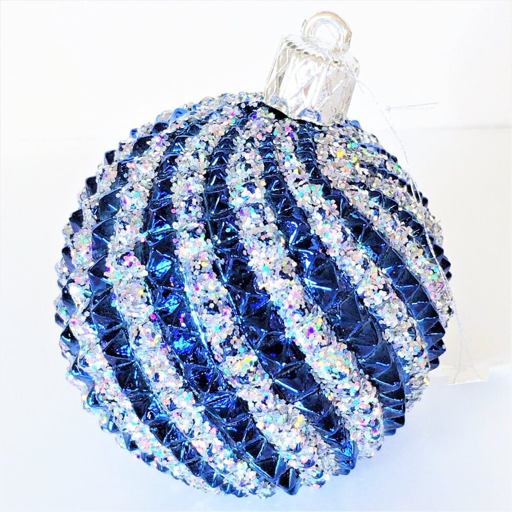 4) HOLIDAY ORNAMENTS - RARE VINTAGE! - Picture 3 of 15